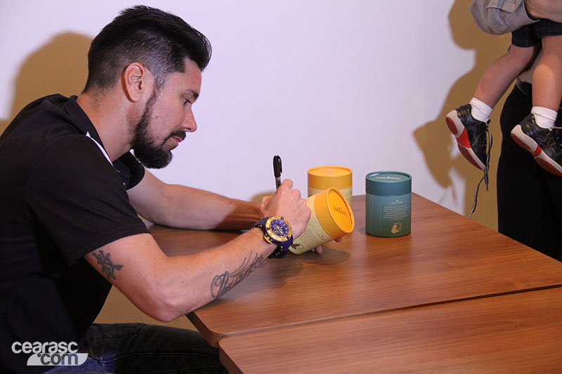 [18-11] Loja do Bem - Noite de Autógrafos - 4