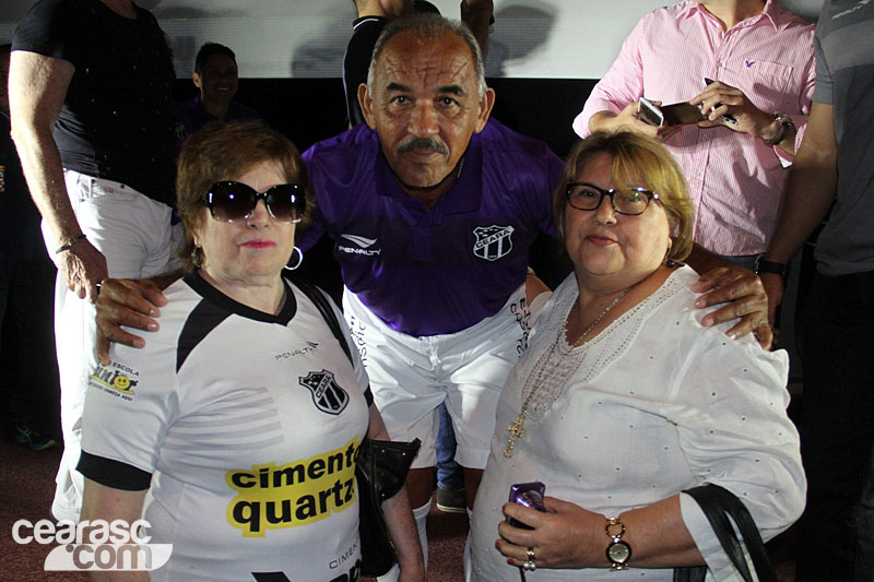 [24-10] Lançamento do novo uniforme do Vozão - 24