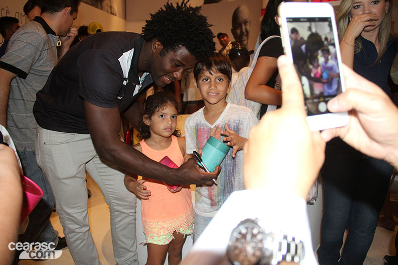 [18-11] Loja do Bem - Noite de Autógrafos - 50