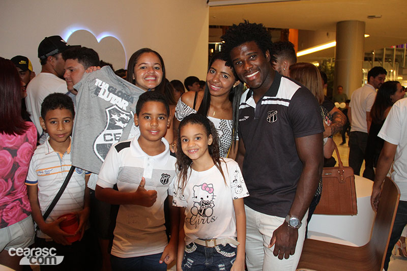 [18-11] Loja do Bem - Noite de Autógrafos - 58