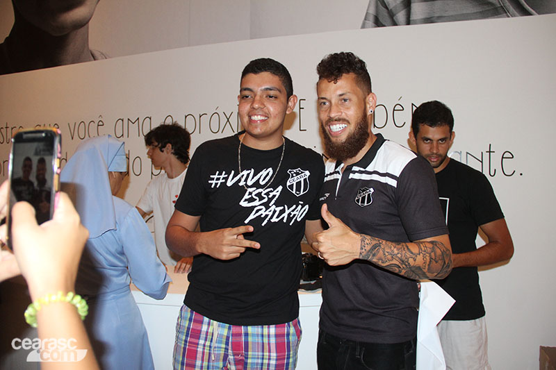 [18-11] Loja do Bem - Noite de Autógrafos - 74