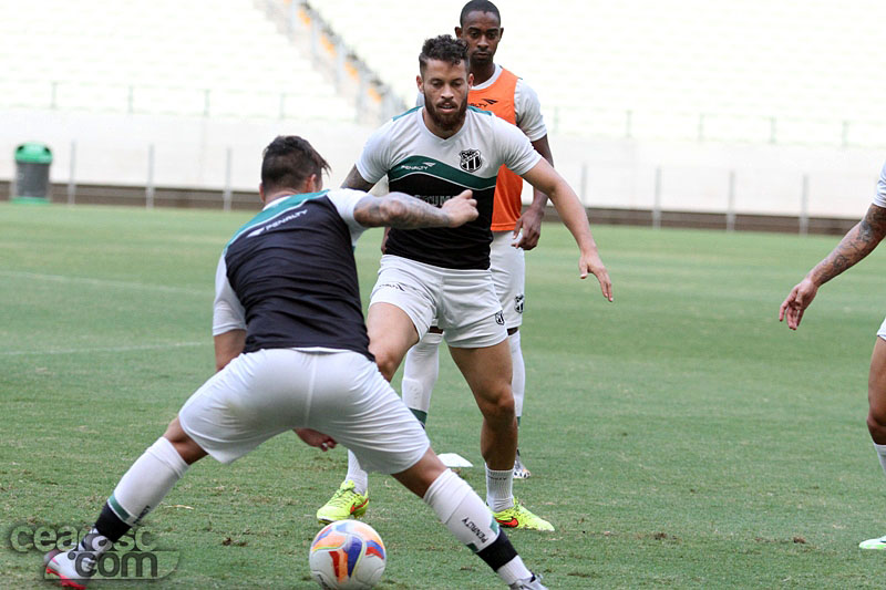[06-08] Treino tático - Castelão - 13