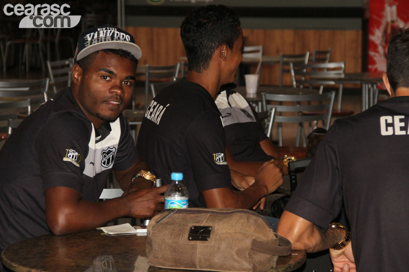 [06-08] Ceará viaja para Goiânia-GO - 7