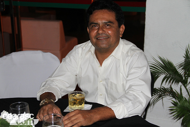 [12-11] Ceará lançou o livro do Centenário2 - 1