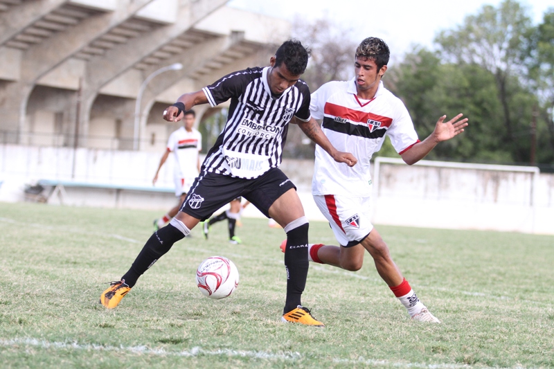 [02-04] Ferroviário  3 x 4 Ceará - SUB-20 - 13