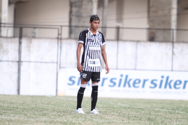 [02-04] Ferroviário  3 x 4 Ceará - SUB-20 - 14