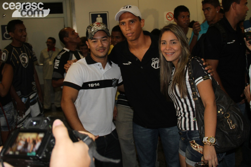 [18-02] Delegação desembarca na Capital Cearense - 12