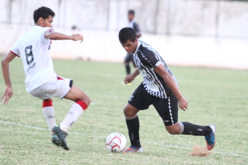 [02-04] Ferroviário  3 x 4 Ceará - SUB-20 - 41