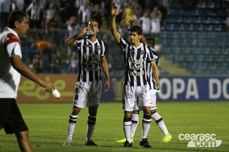 [10-03] Ceará 1 x 0 Ríver - 03 - 33