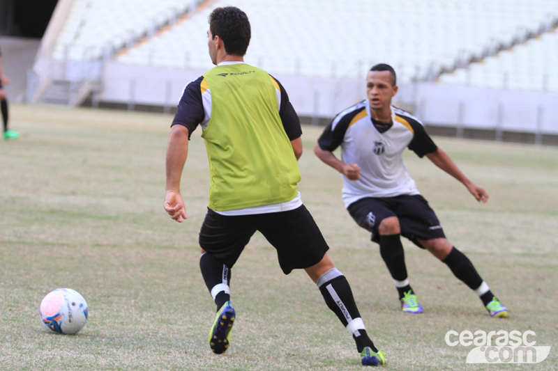 [07-03] Treino coletivo - Castelão - 14