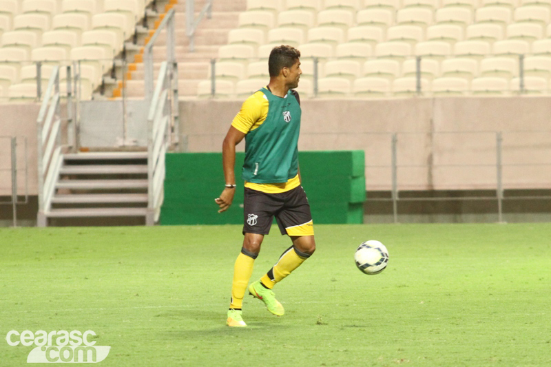 [12-08] Treino coletivo - Castelão - 17