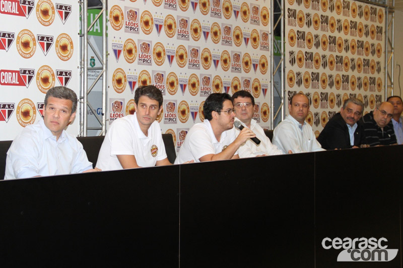 [05-04] Movimento por um futebol melhor - Entrevista coletiva - 1