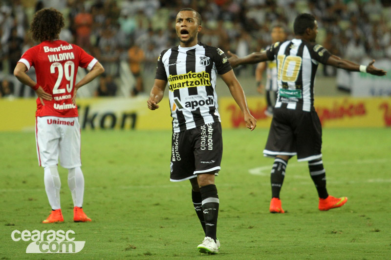 [13-08] Ceará 3 x 1 Internacional - 22