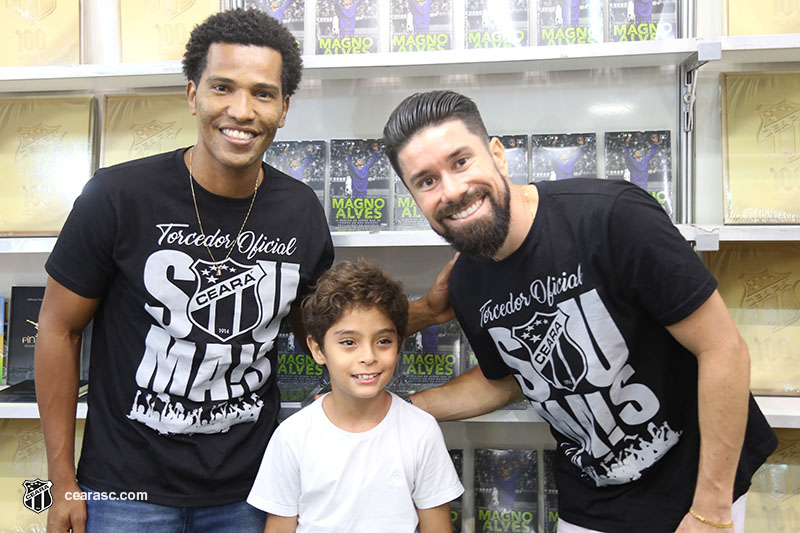 [18-04-2017] XII Bienal Internacional do Livro Part. 1 - 22