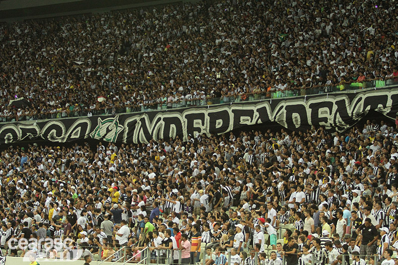 [13-08] Ceará 3 x 1  Internacional - TORCIDA - 30