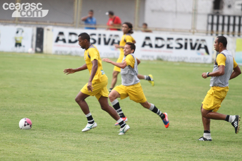 [26-08] Treino físico-técnico - 18