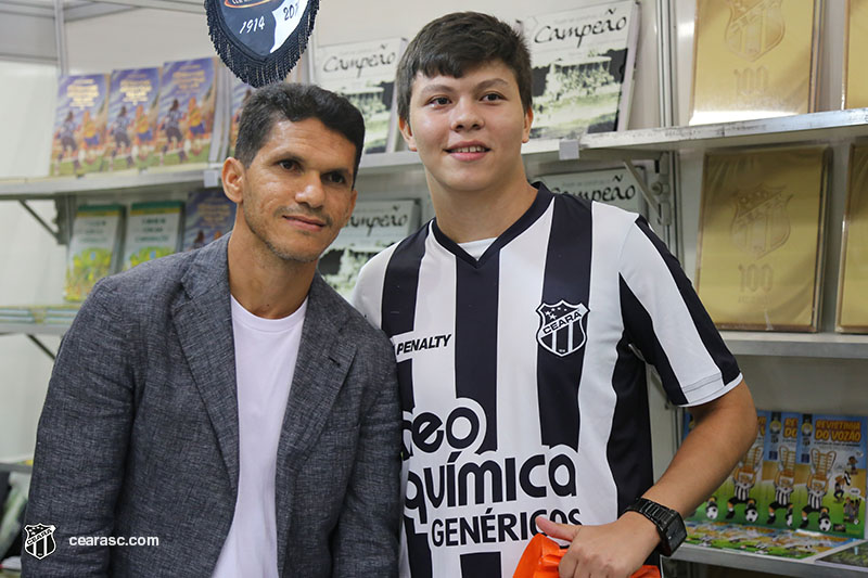 [19-04-2017] XII Bienal Internacional do Livro - 24