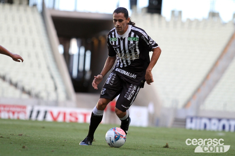 [07-04] Ferroviário 0 X 2 Ceará - 01 - 14