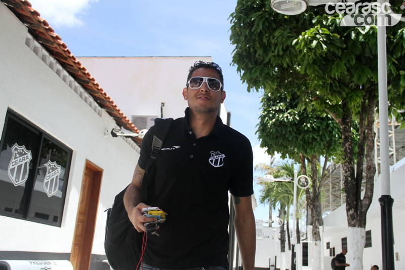 [22-02] Ceará embarca para AL - 2