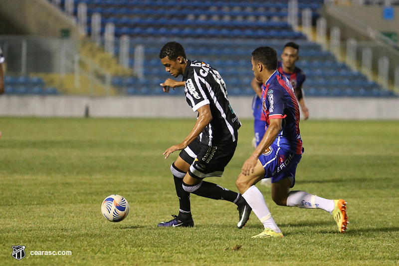 [22-08-2017] Ceará 2 x 0 Tiradentes - Fares Lopes  - 10