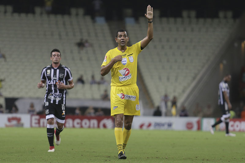 [04-04-2018] Ceara 2 x 1 Fortaleza - Arbitragem - 1