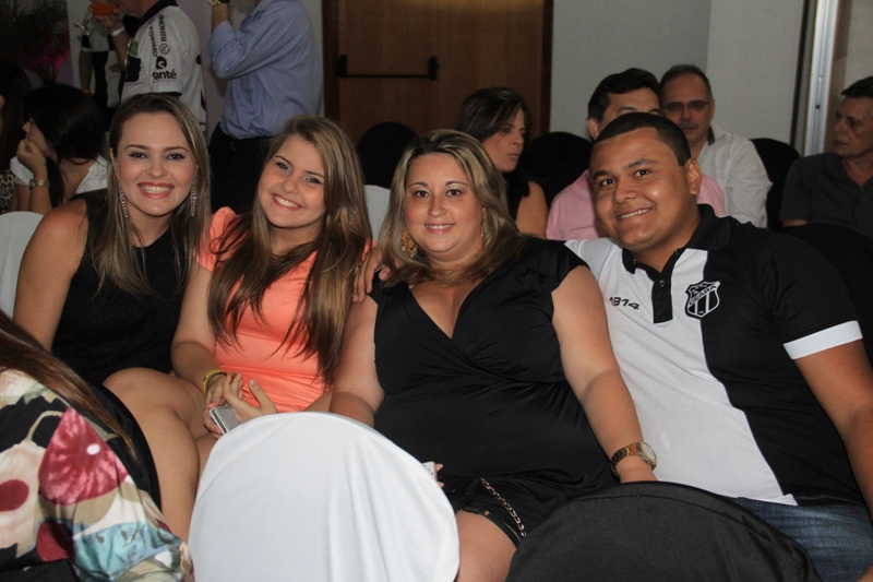 [30-01] Lançamento dos novos uniformes alvinegros com Nicole Bahls - 01 - 10