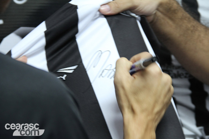 [22-04] Autógrafos com Magnata - Sou Mais Sede  - 64