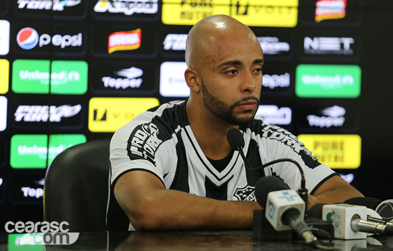 [02-01-2017] Entrevista Coletiva - Magno alves e Romário - 4