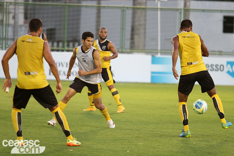 [10-01] PréTemporada - Treino coletivo - 22