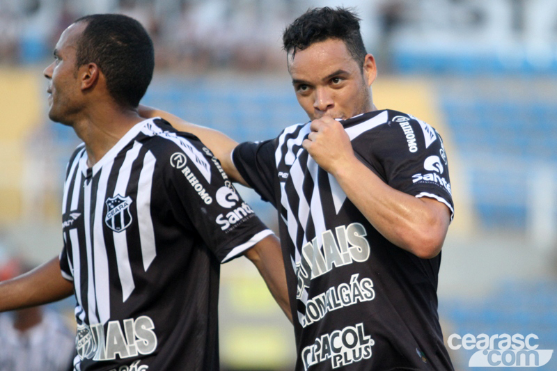 [10-03] Ceará 4 x 0 Tiradentes - 02 - 9