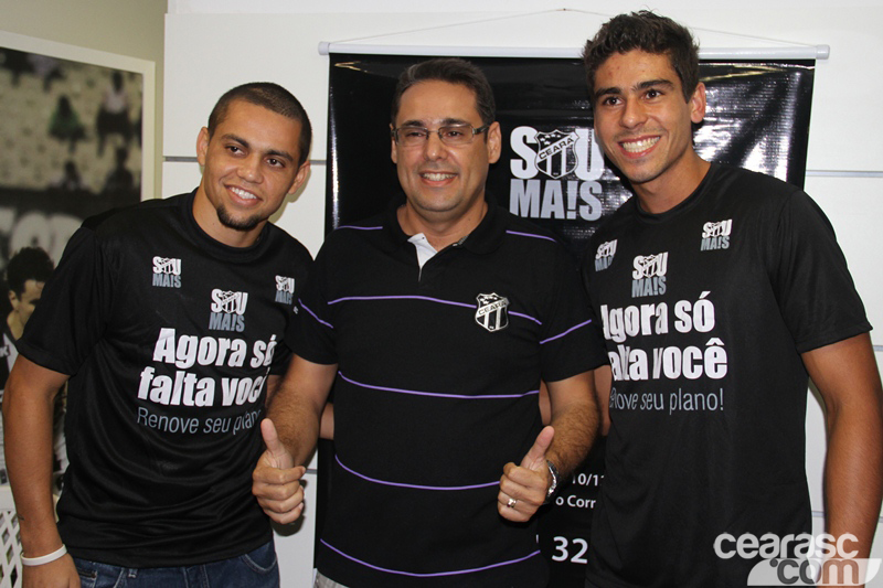 [13-04] Felipe Azevedo e Everton na loja oficial2 - 11