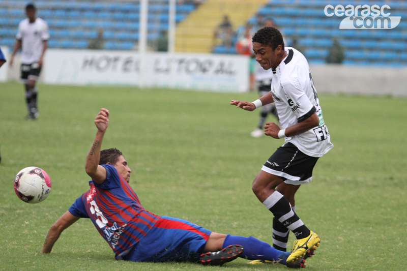 [15-04] Tiradentes 1 x 3 Ceará - 25