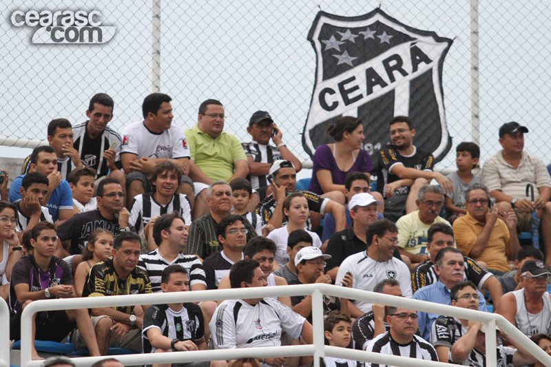 [15-04] Tiradentes 1 x 3 Ceará - TORCIDA - 10