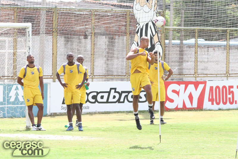 [11-10] Treino de finalizações - 6