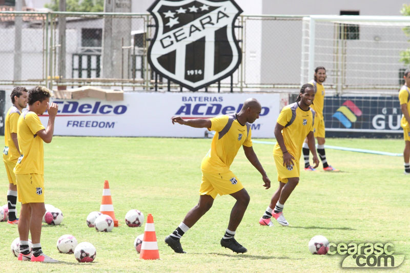 [11-10] Treino de finalizações - 12
