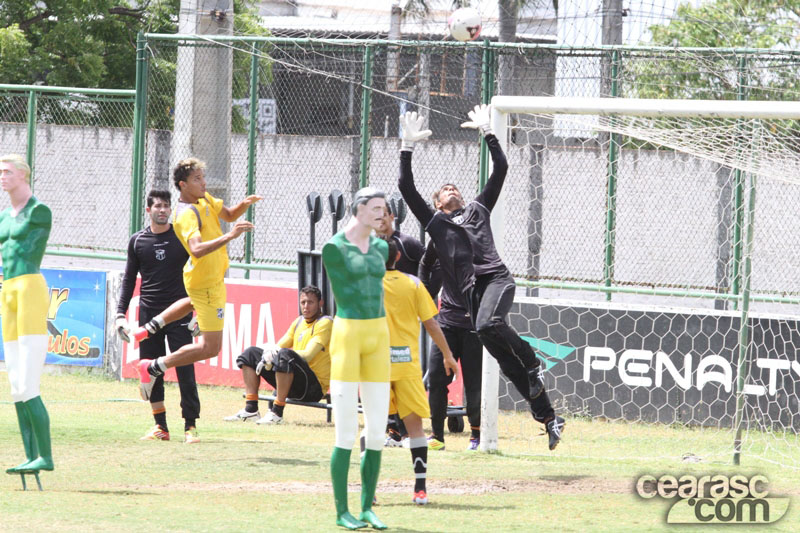 [11-10] Treino de finalizações - 14