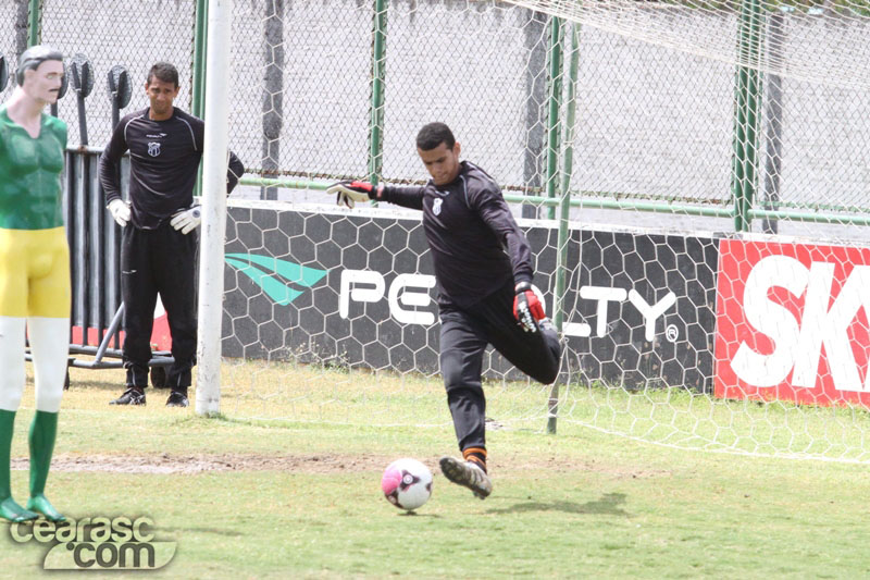 [11-10] Treino de finalizações - 16