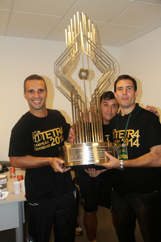 [23-04] Ceará 0 x 0 Fortaleza - Comemoração - Vestiário - 26