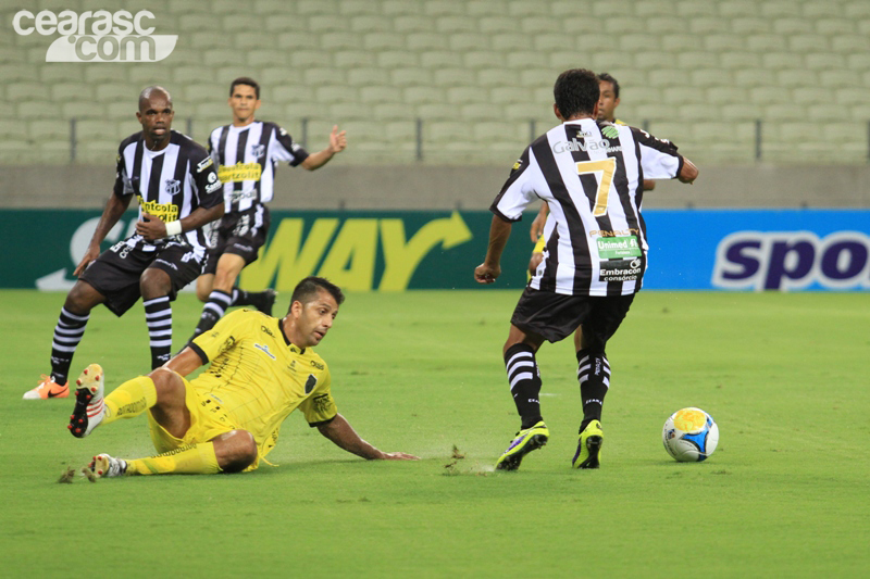 [02-02] Ceará 2 x 0 Treze - 11