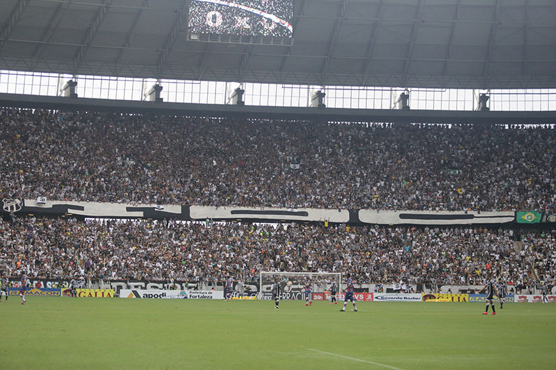 [08-04-2018] Fortaleza 1 x 2 Ceara - Torcida - Mauro - 12