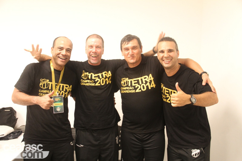 [23-04] Ceará 0 x 0 Fortaleza - Comemoração - Vestiário - 60