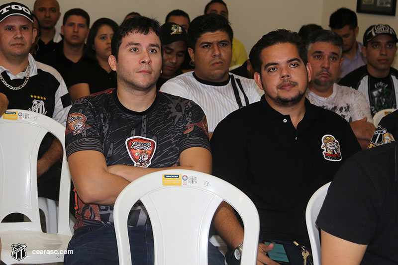 [15-03-2017] Reunião com grupo de torcedores - 3