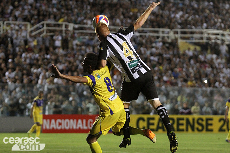 [15-01] Ceará 3 x 0 Itapipoca - 48