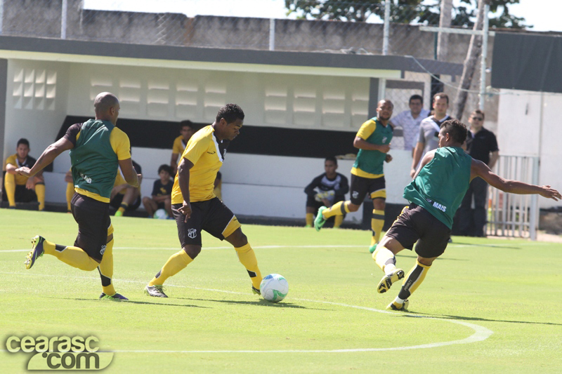[05-07] Treino coletivo - Cidade Vozão - 7