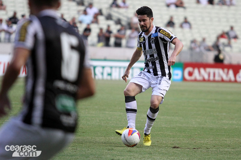 Momentos do meia Ricardinho no Vozão - 24