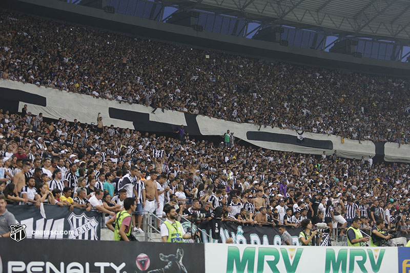 [08-04-2018] Fortaleza 1 x 2 Ceara - Torcida - Lucas - 35