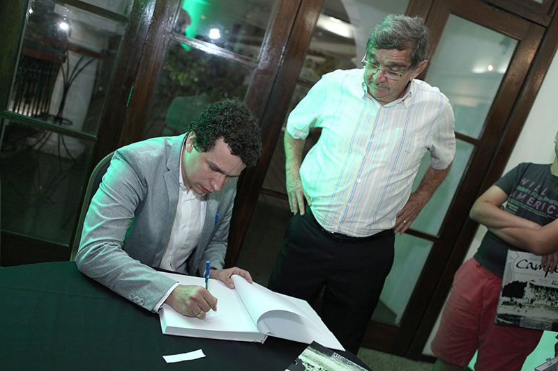 [13-01] Lançamento do Livro - Pedro Mapurunga - 36