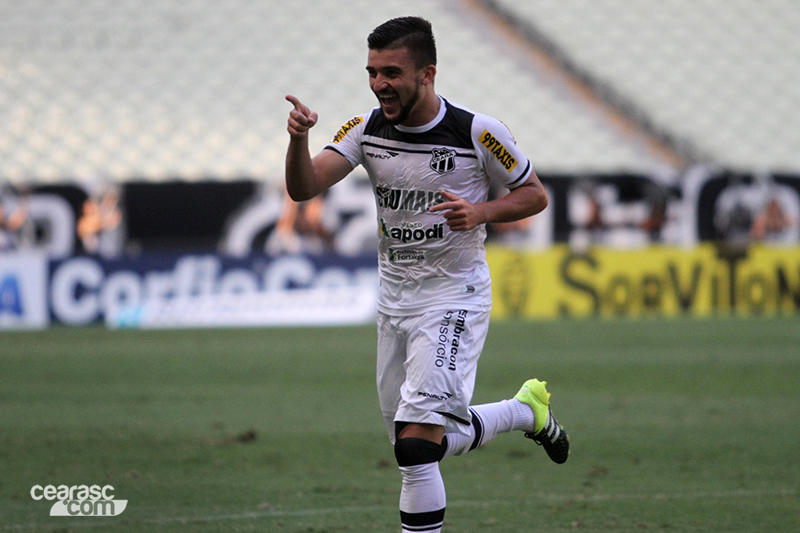 [23-08] Ceará 4 x 3 Paraná - 01 - 25