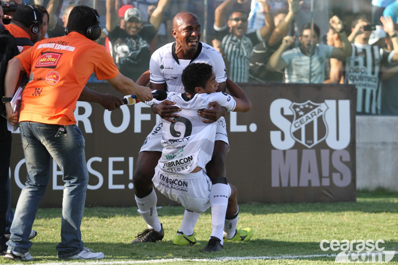 [15-09] Ceará 4 x 3 Joinville-01 - 1