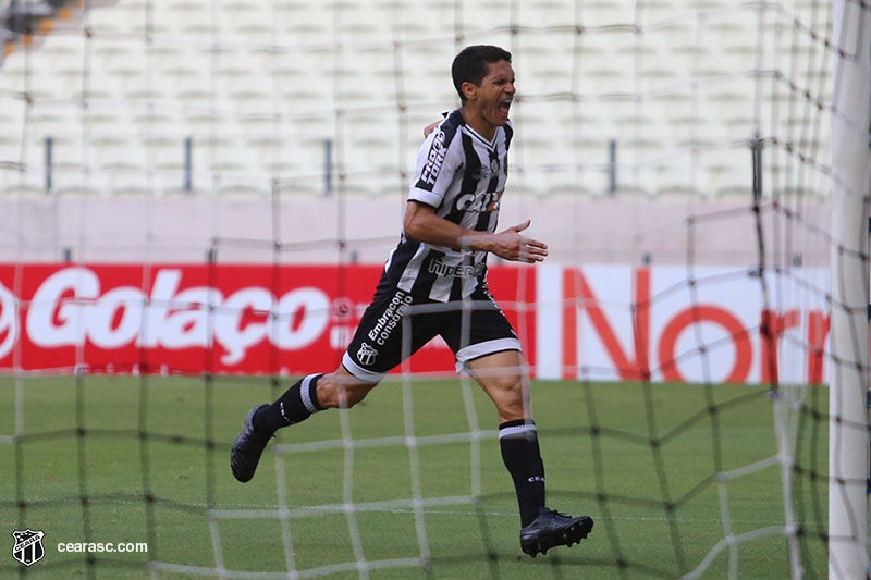 [19-03-2017] Uniclinic 1 x 3 Ceará - 16